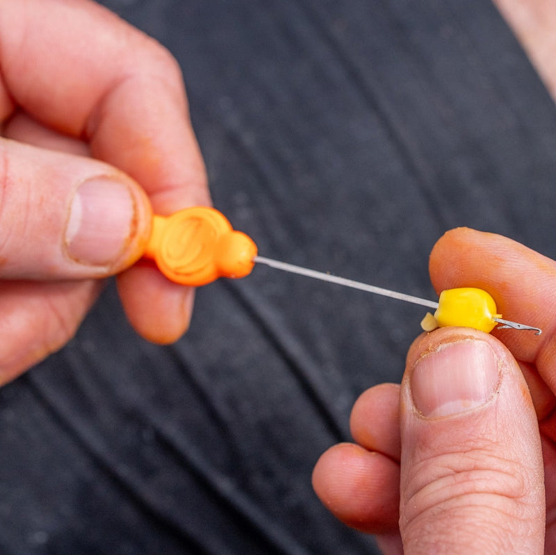 Guru Fine Gated Latch Needle