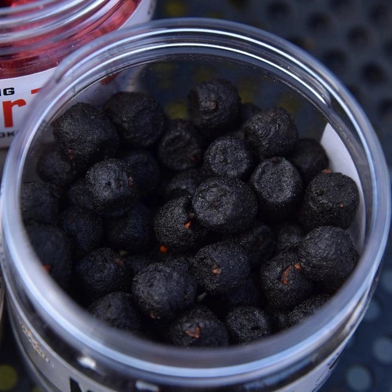 Dynamite Baits Muggerz Slow Sinking Fishmeal Hookbaits