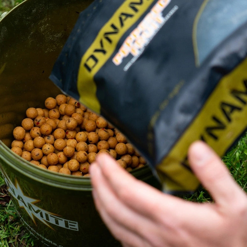 Dynamite Baits Peppered Fruit Boilies 1kg