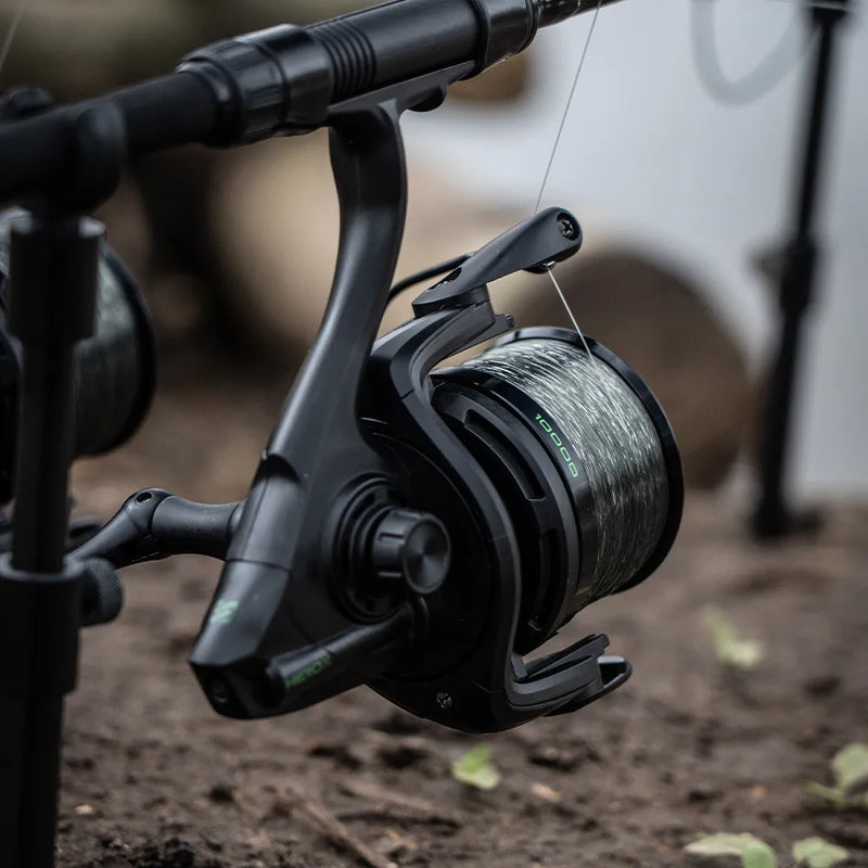 Sonik HEROX Reel + Line Carp Line Deal