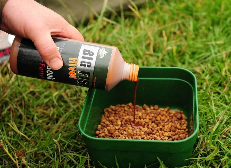 Dynamite Baits Big fish River Soak Meat Furter 500ml - Lobbys Tackle