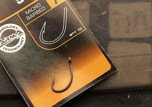 Fox Edges Curve Short Hooks - Lobbys Tackle