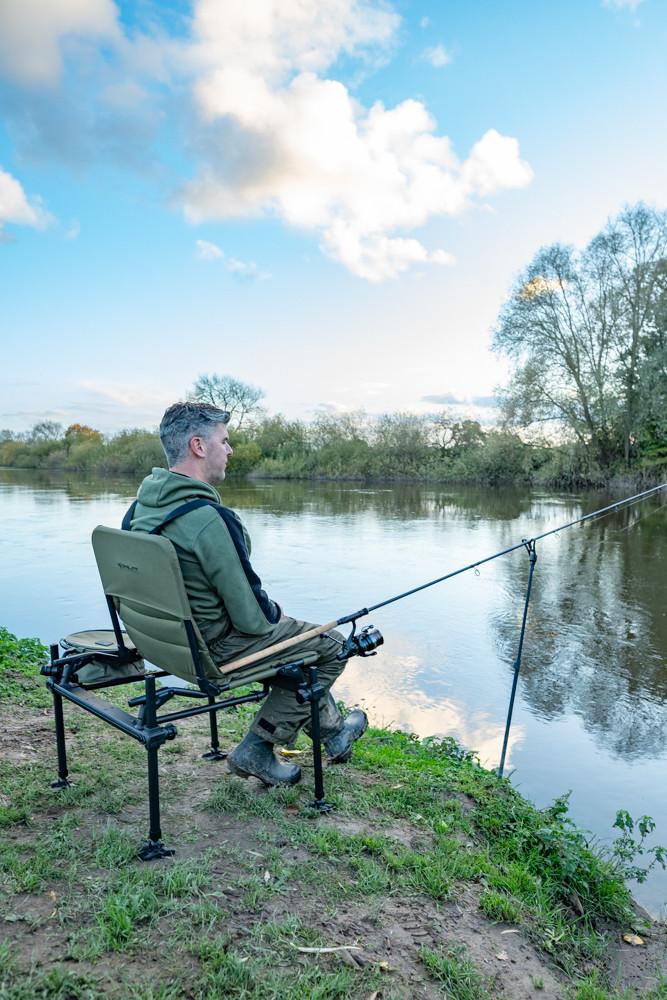 Korum S23 Deluxe Accessory Chair - Lobbys Tackle